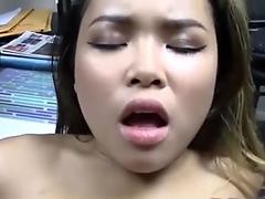 Amateur Filipina gets a face full of cum from white cock