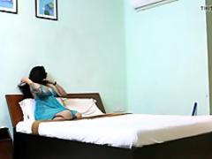 Mona Indian bhabhi teasing young room service boy naked